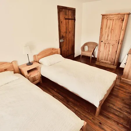 Holiday home Les Coumayres