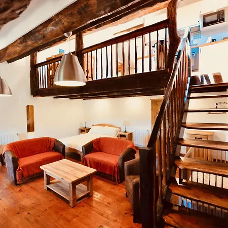 Holiday home Les Coumayres Riols