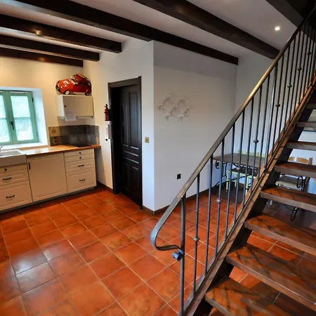 Holiday home Les Coumayres