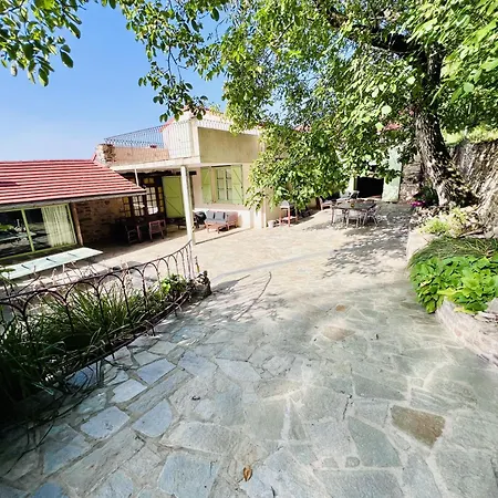 Les Coumayres Holiday home