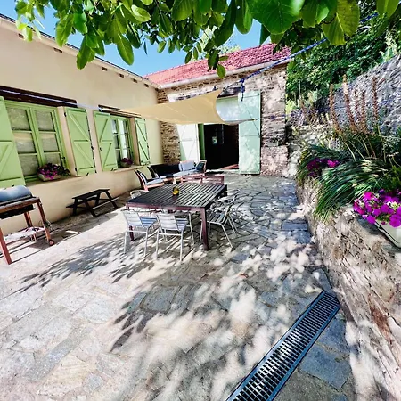 Holiday home Les Coumayres Riols