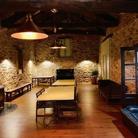 Les Coumayres Holiday home Riols