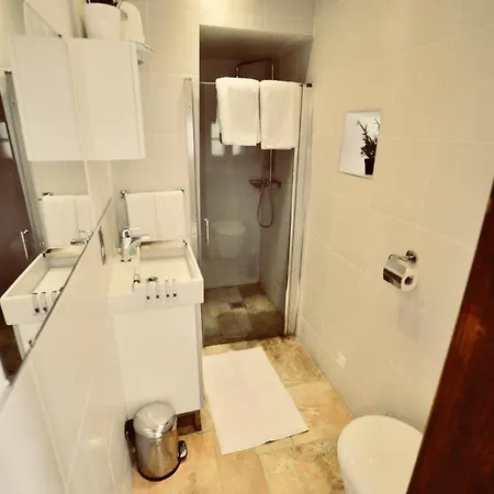 Les Coumayres * Riols